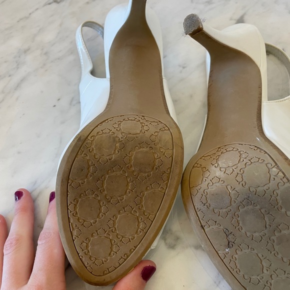 White platform heels. 8.5 EUC - Picture 5 of 5